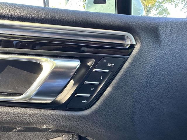 Used 2024 Porsche Macan image 33
