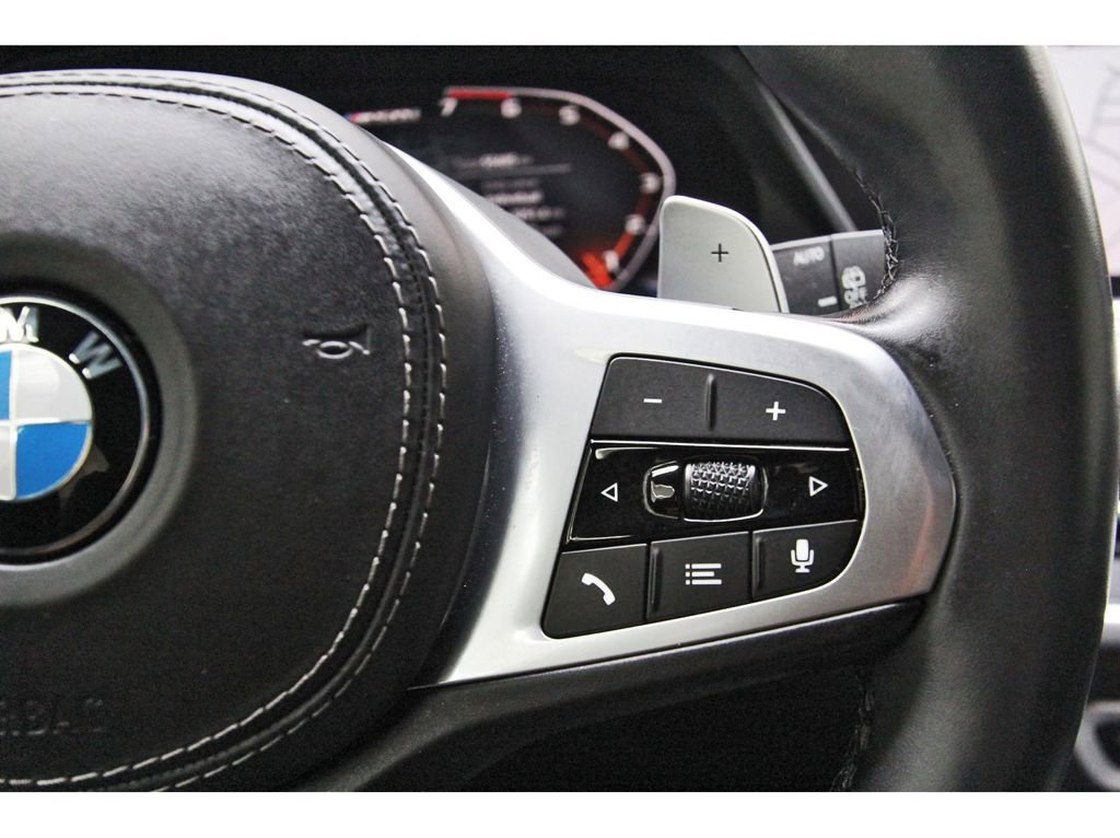 Used 2022 BMW X5 M50i image 16