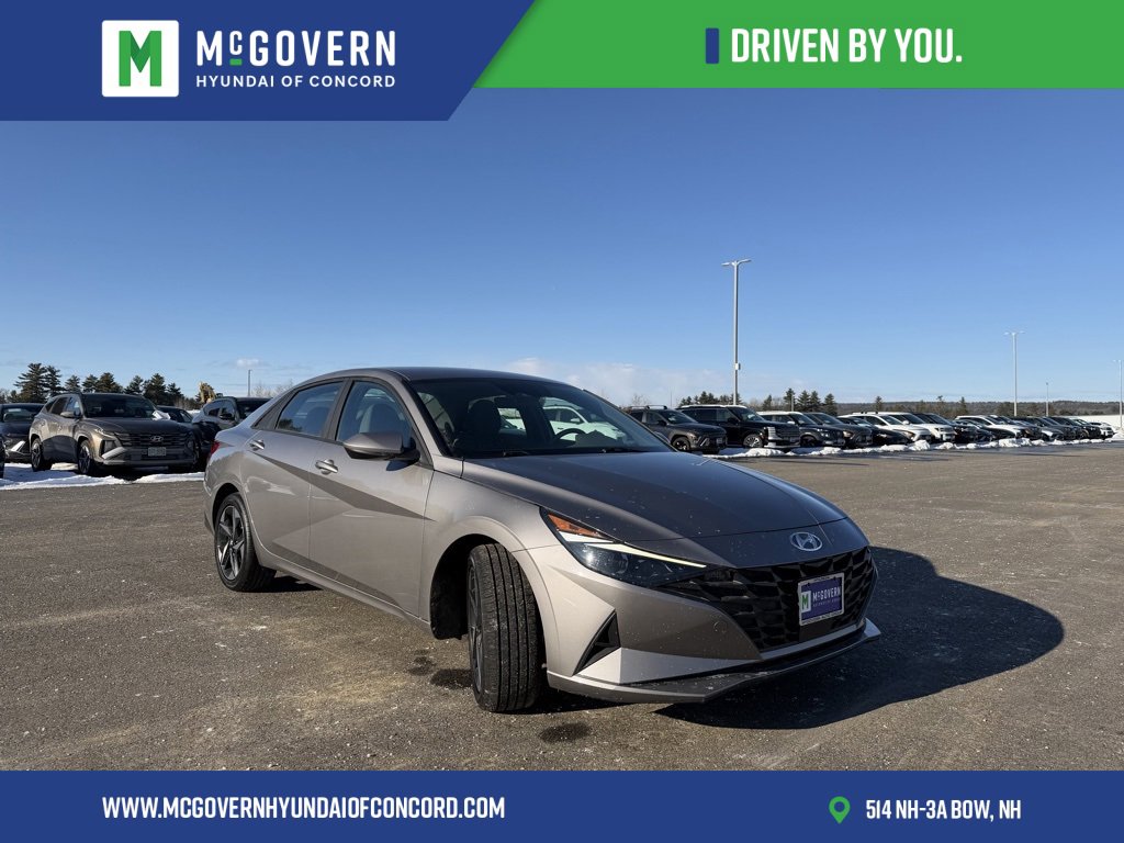 Used 2023 Hyundai Elantra SEL w/ Convenience Package image 4