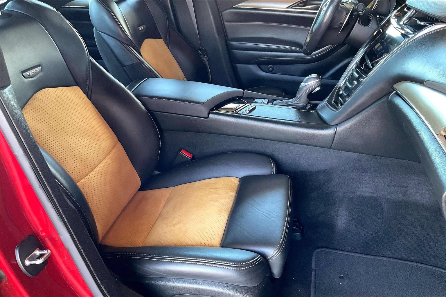 Used 2016 Cadillac CTS V w/ Luxury Package RWD image 25