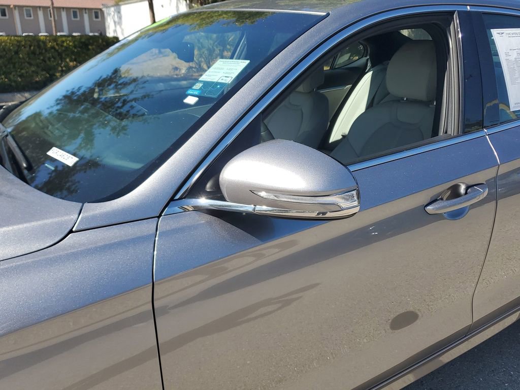 Used 2025 Genesis G70 2.5T AWD/4WD image 13