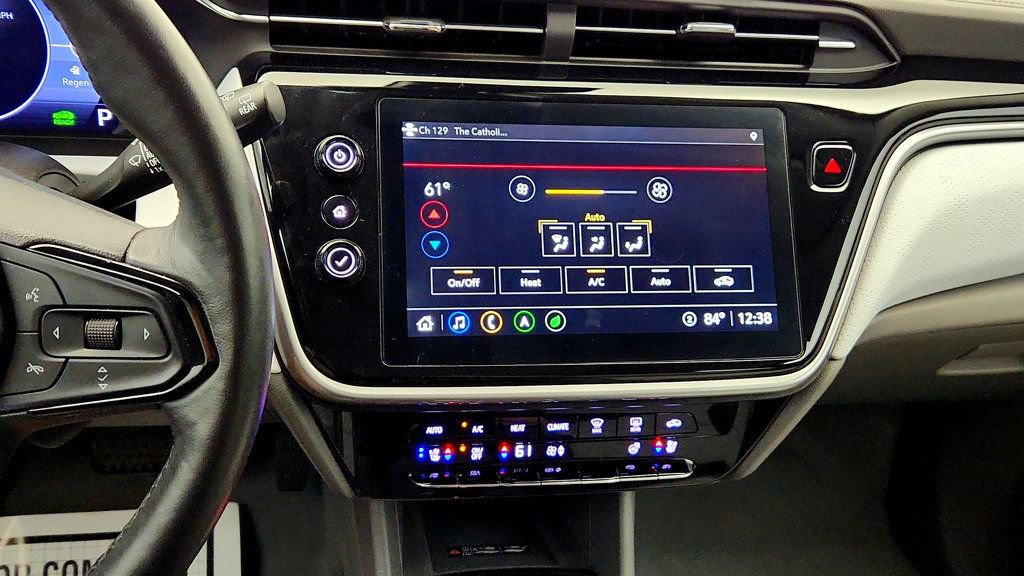 Used 2023 Chevrolet Bolt EUV Premier w/ Sun & Sound Package FWD image 18