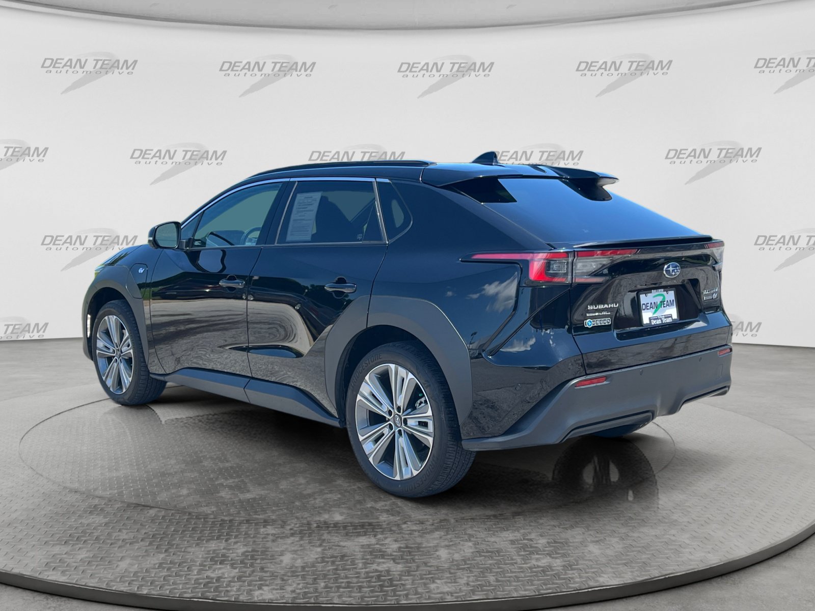 Used 2023 Subaru Solterra AWD image 5