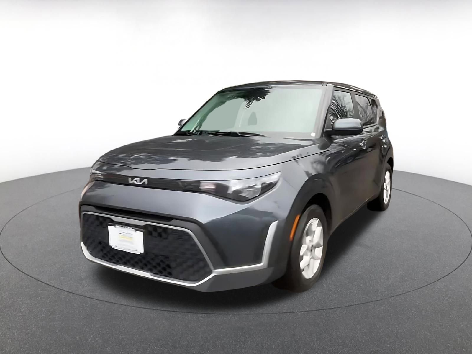 Used 2025 Kia Soul LX w/ LX Technology Package image 7
