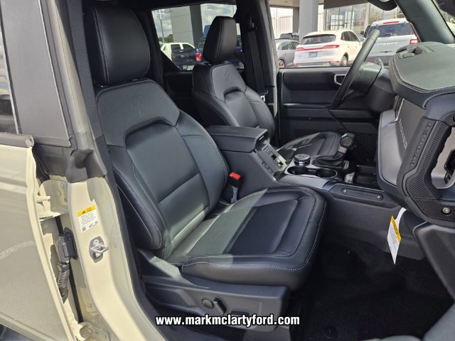 New 2026 Ford Bronco Outer Banks AWD/4WD image 14