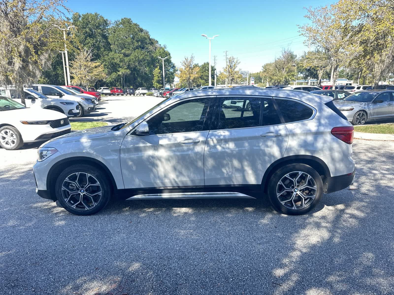 Used 2021 BMW X1 xDrive28i w/ Convenience Package AWD/4WD image 3