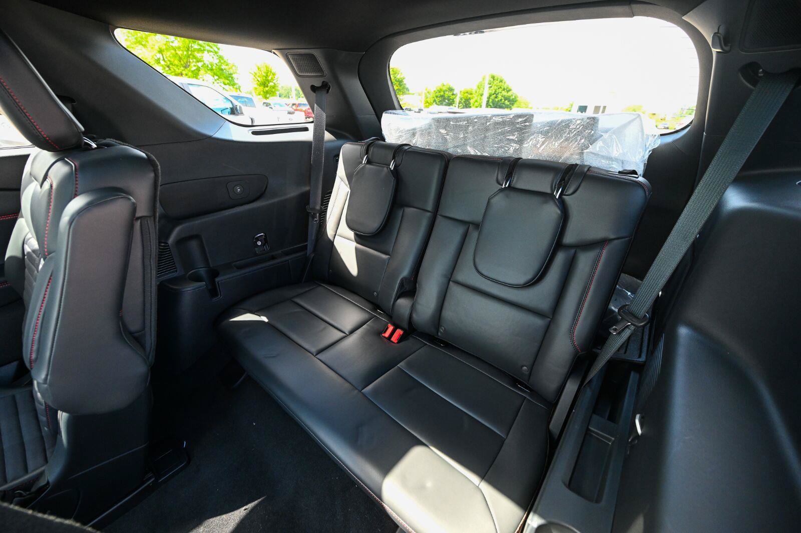 New 2026 Ford Explorer ST-Line w/ ST-Line Street Pack AWD/4WD image 18
