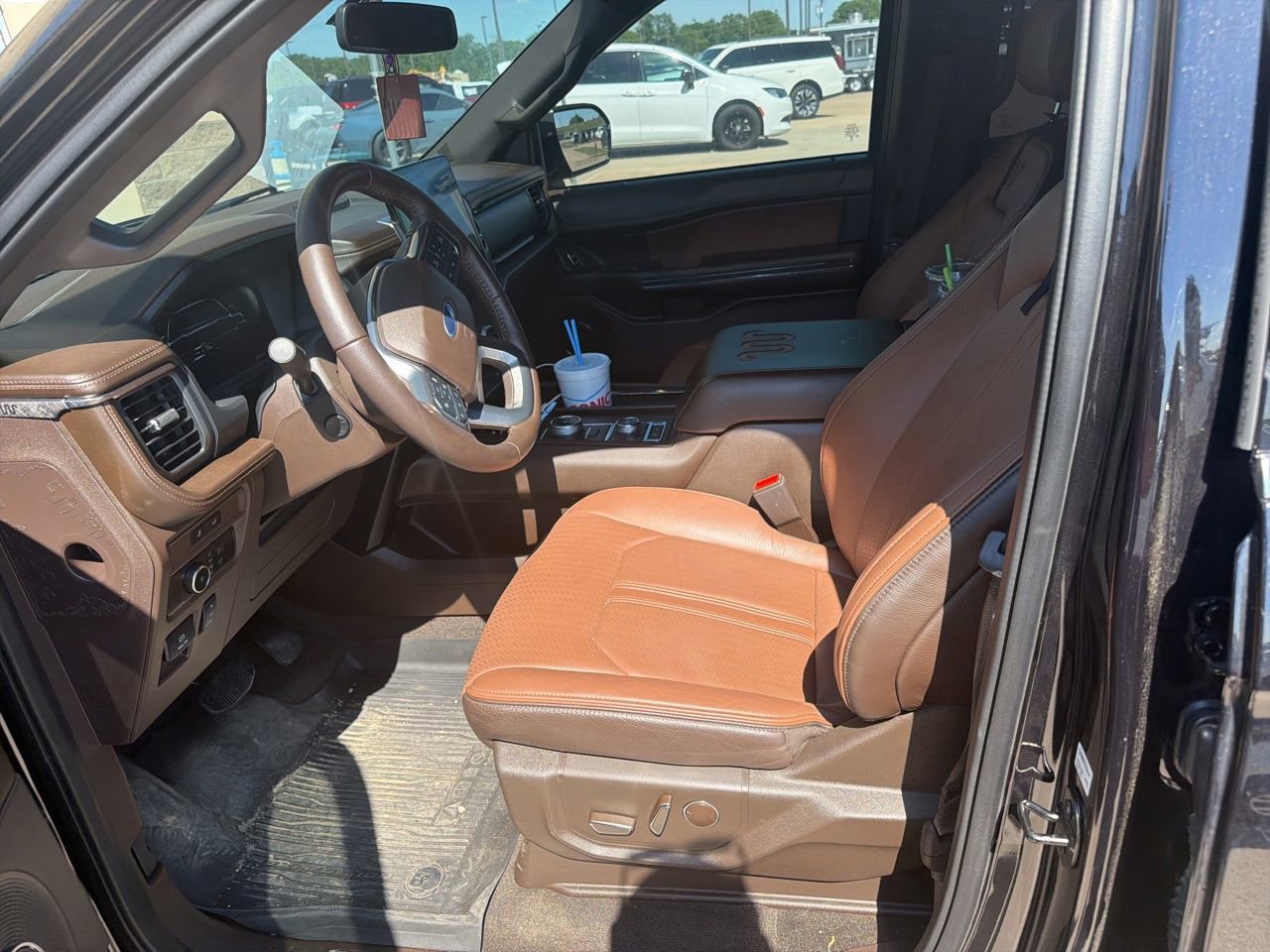 Used 2024 Ford Expedition King Ranch AWD/4WD image 8