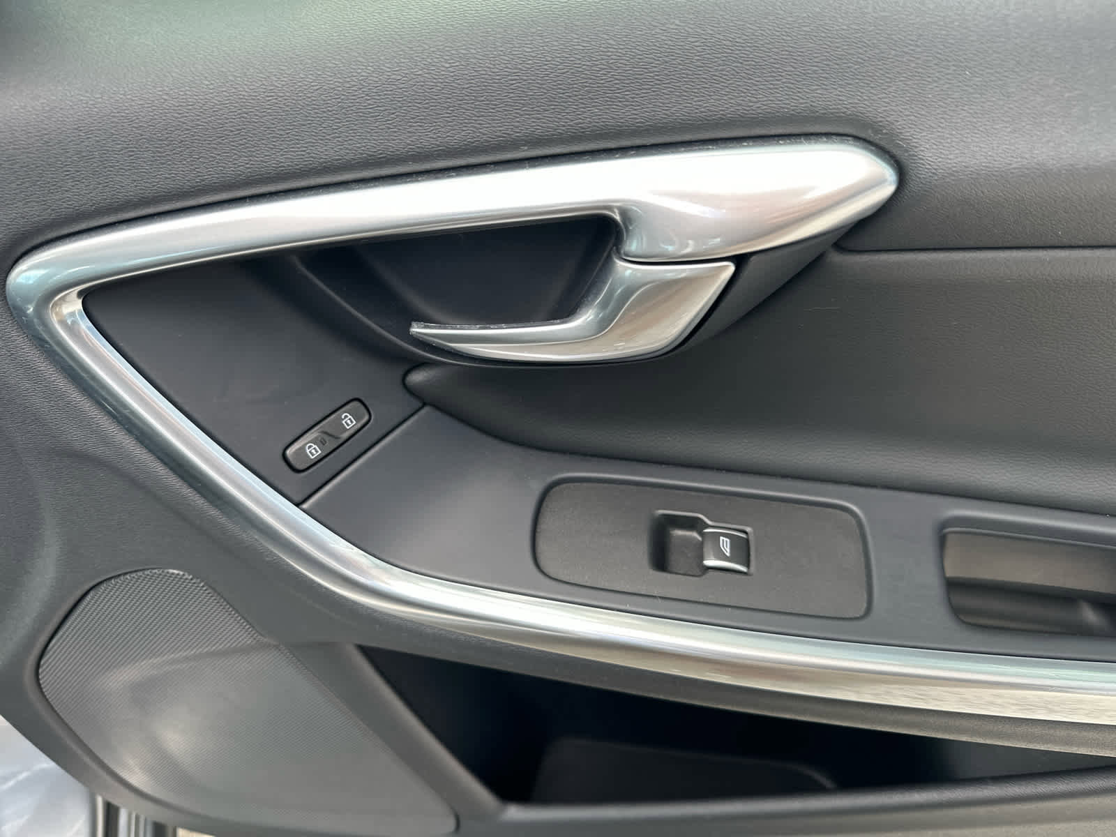 Used 2018 Volvo S60 T5 Inscription image 31