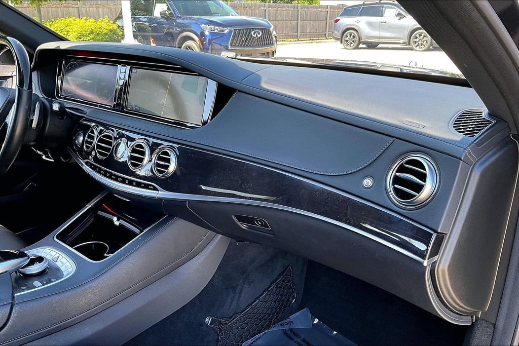 Used 2016 Mercedes-Benz S 550 4MATIC Sedan image 25