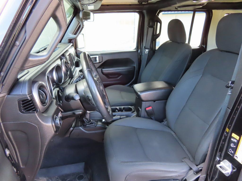 Used 2022 Jeep Wrangler Unlimited Sport AWD/4WD image 19