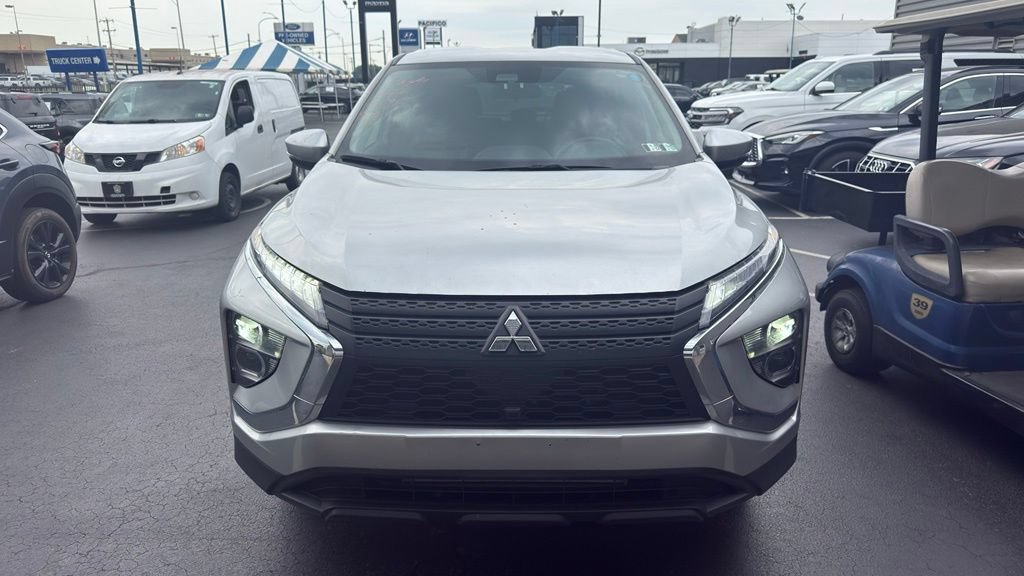 Used 2024 Mitsubishi Eclipse Cross ES AWD/4WD image 2