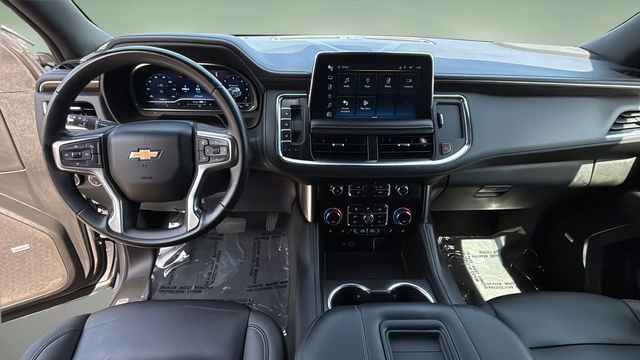 Used 2024 Chevrolet Suburban LT RWD image 16