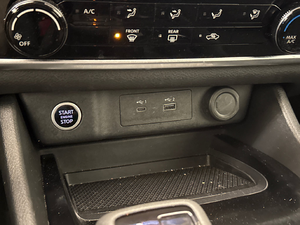 Used 2023 Nissan Rogue S AWD/4WD image 25
