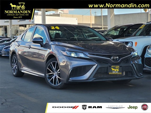 Used 2024 Toyota Camry SE