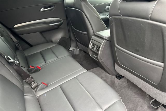 Used 2024 Cadillac XT4 Premium Luxury image 18