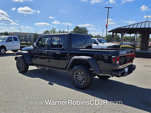 New 2025 Jeep Gladiator Sport image 9