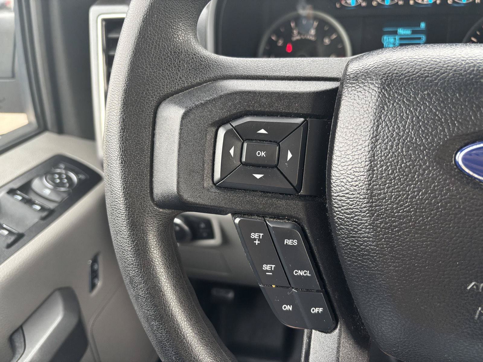 Used 2017 Ford F150 XLT AWD/4WD image 18