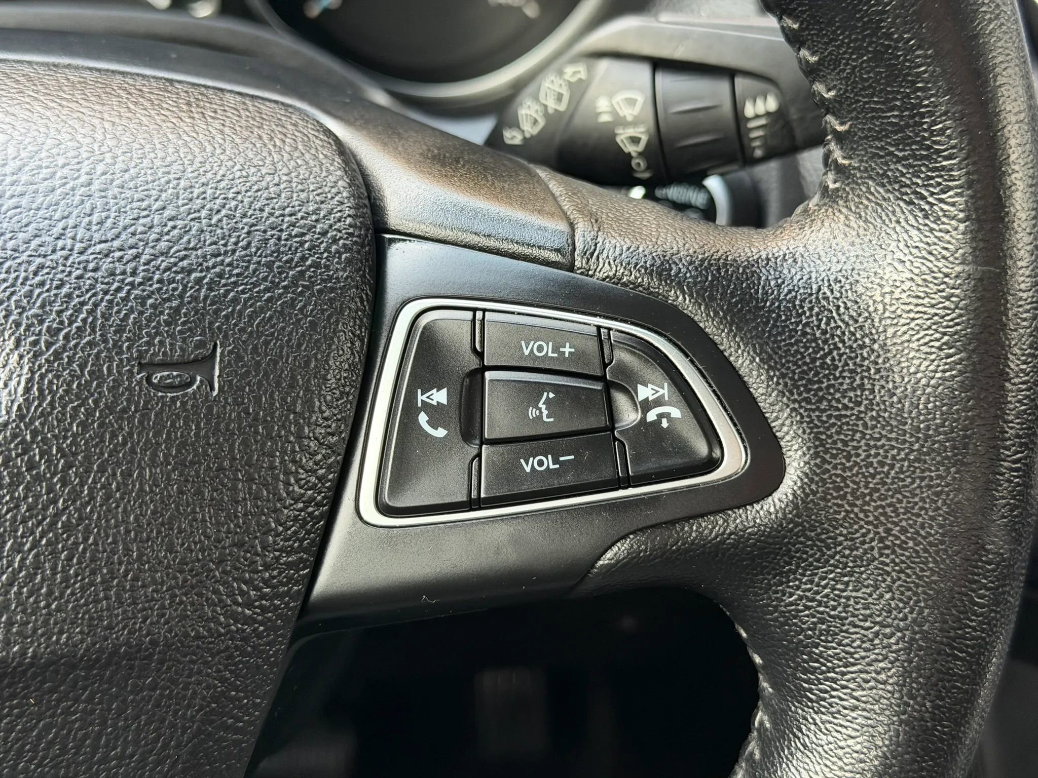 Used 2016 Ford Focus Titanium FWD image 33