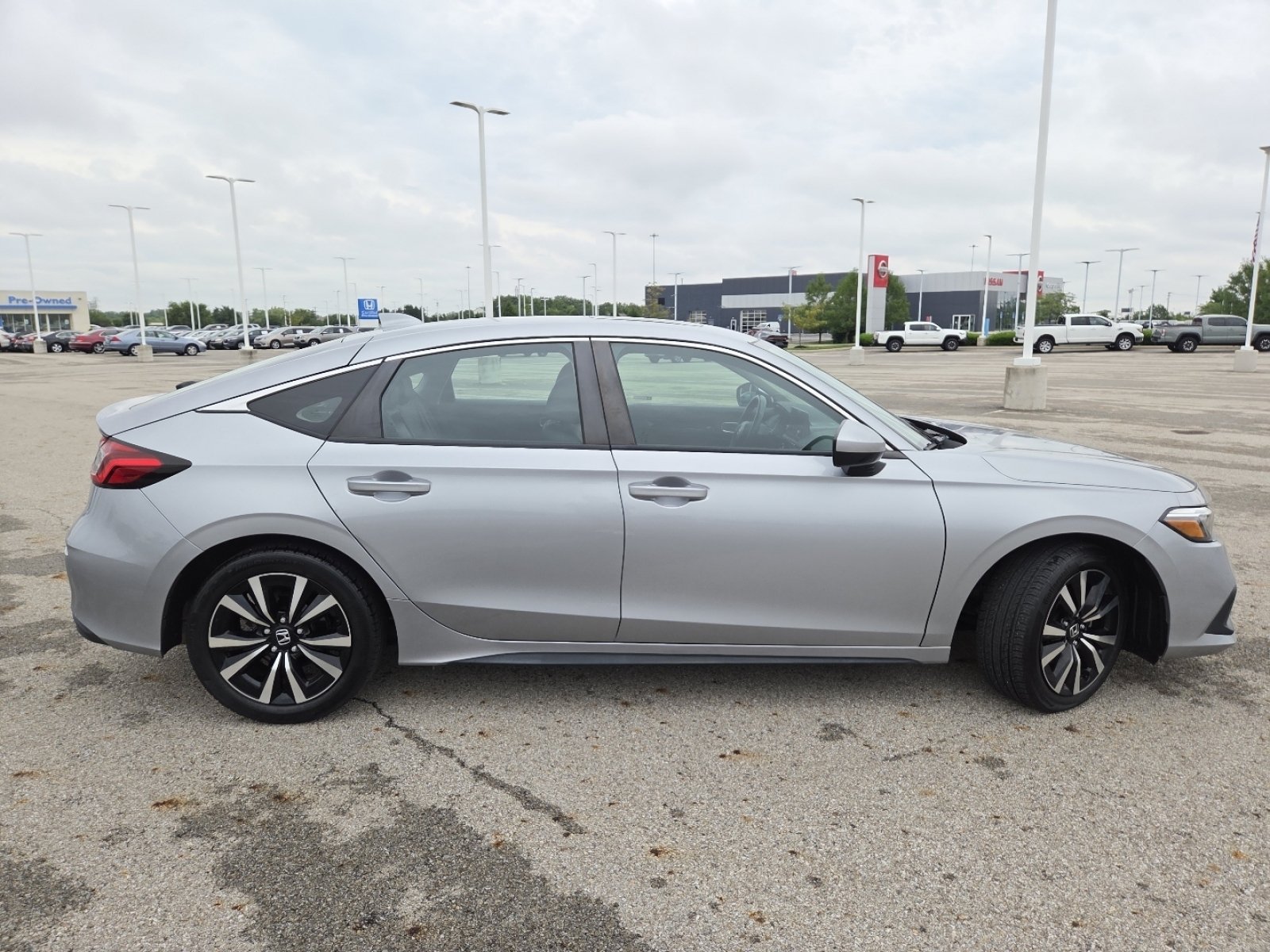 Used 2023 Honda Civic EX-L image 18