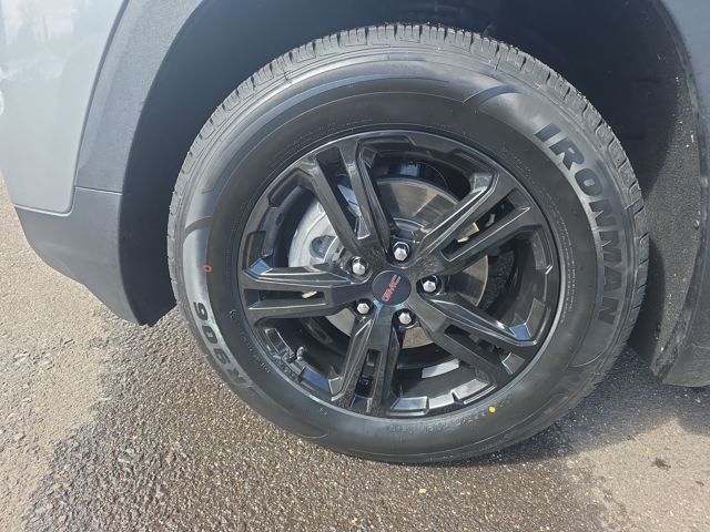 Used 2024 GMC Terrain AT4 image 10