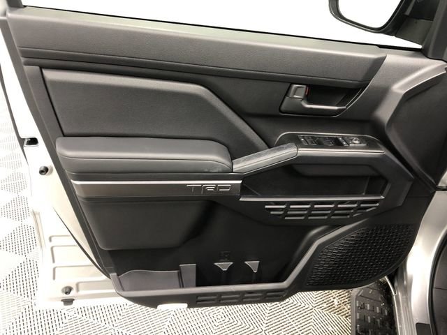 Used 2025 Toyota 4Runner TRD Off-Road image 12