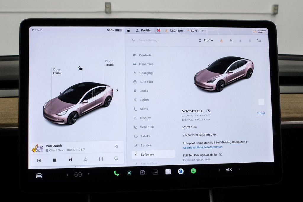 Used 2020 Tesla Model 3 Long Range image 25