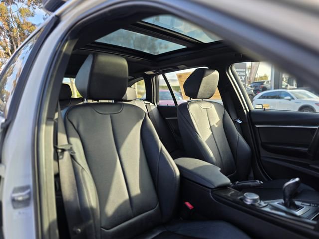 Used 2017 BMW 330i xDrive Wagon image 11