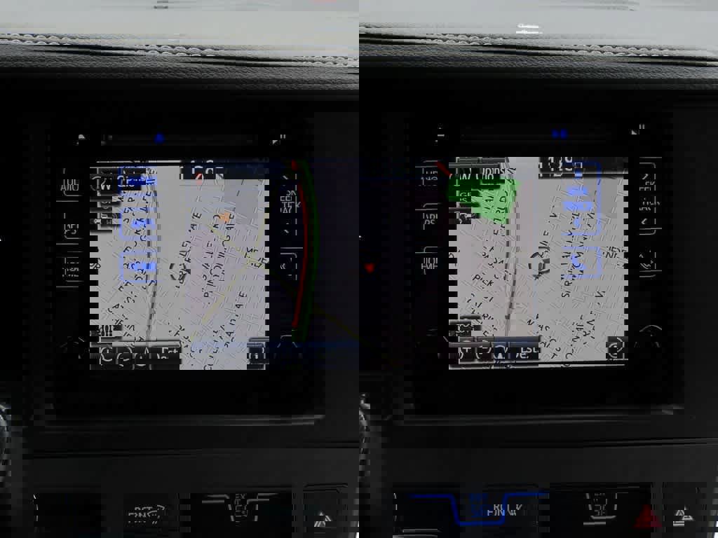 Used 2017 Toyota Sienna SE image 22