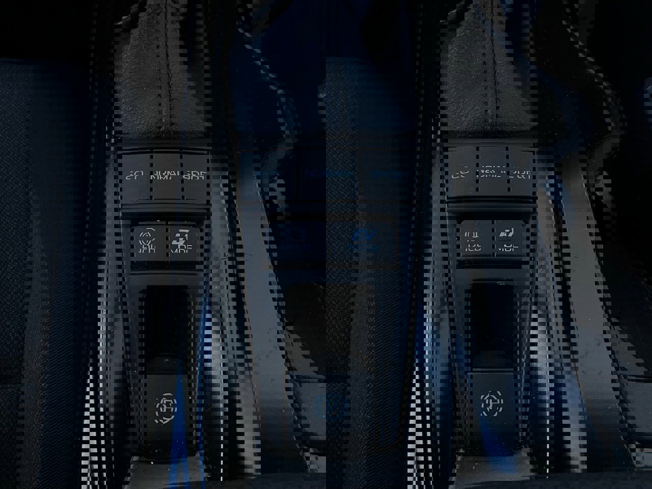 Used 2025 Toyota Camry LE image 21