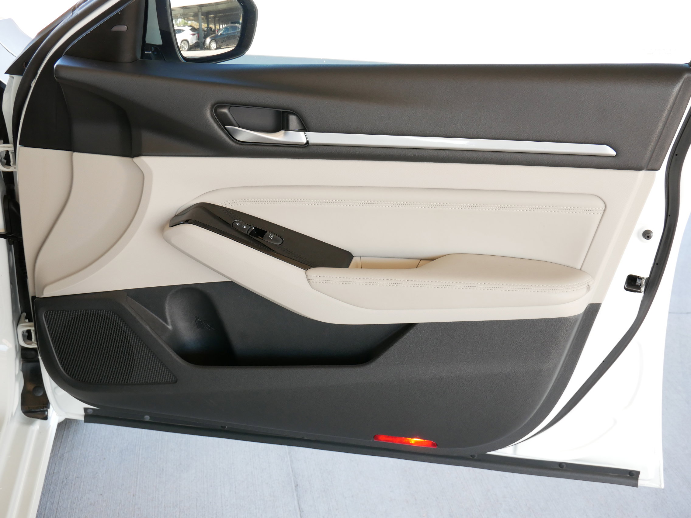 Used 2021 Nissan Altima 2.5 Platinum image 12