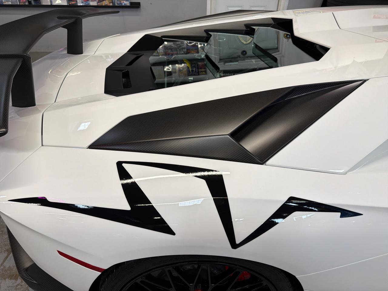 Used 2016 Lamborghini Aventador LP 750-4 Superveloce image 20