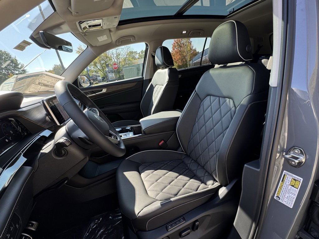 New 2026 Volkswagen Atlas SEL Premium R-Line image 21