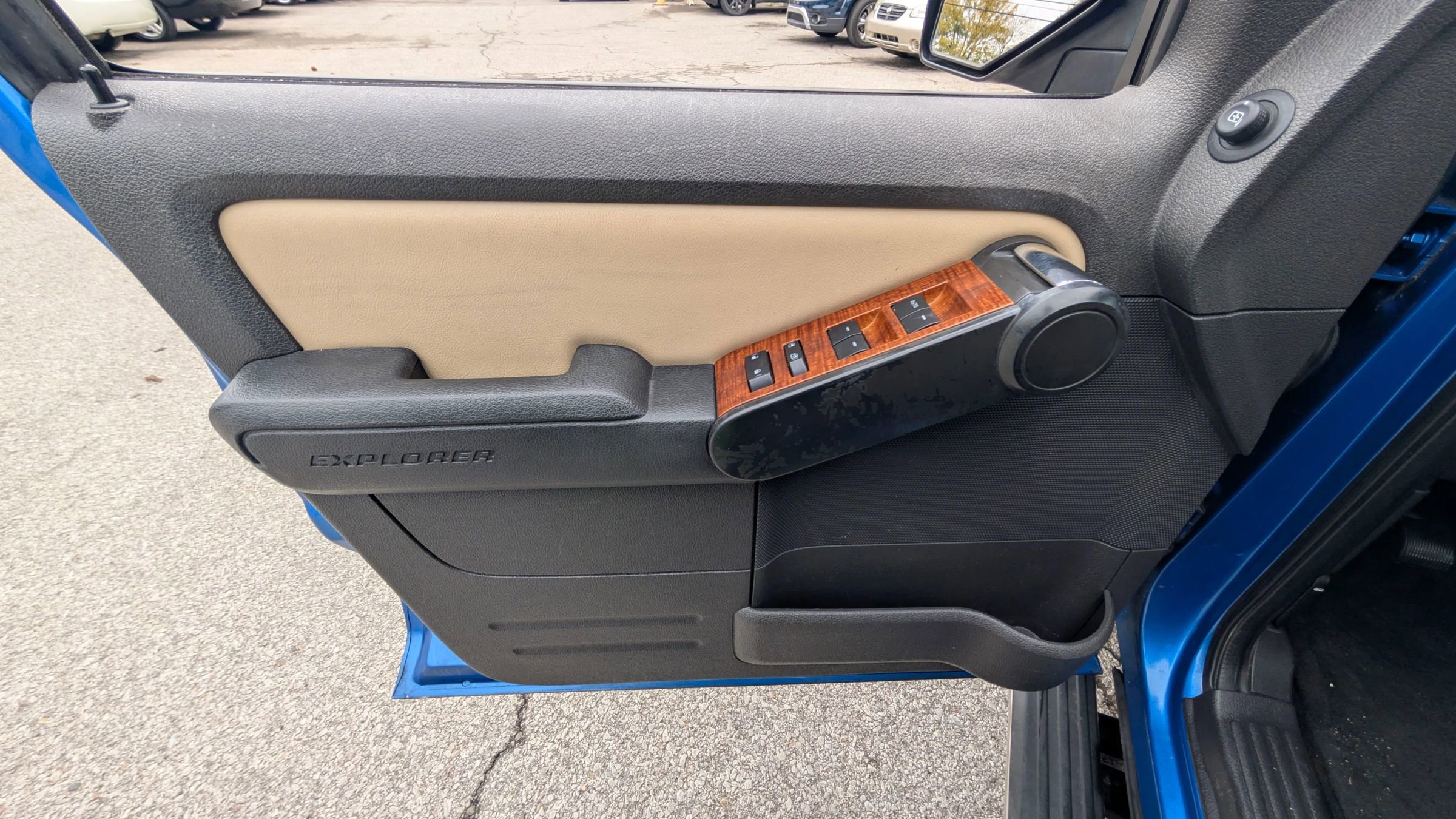 Used 2010 Ford Explorer Eddie Bauer image 18