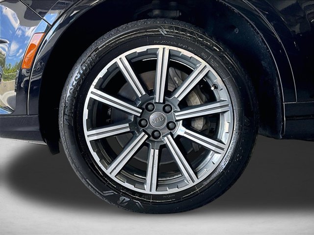 Used 2017 Audi Q7 3.0T Prestige AWD/4WD image 10