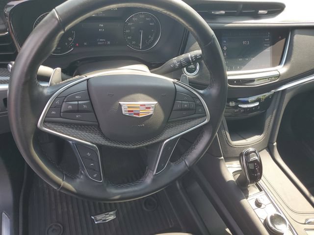 Certified 2024 Cadillac XT5 Sportv w/ LPO, Floor Liner Package AWD/4WD image 14