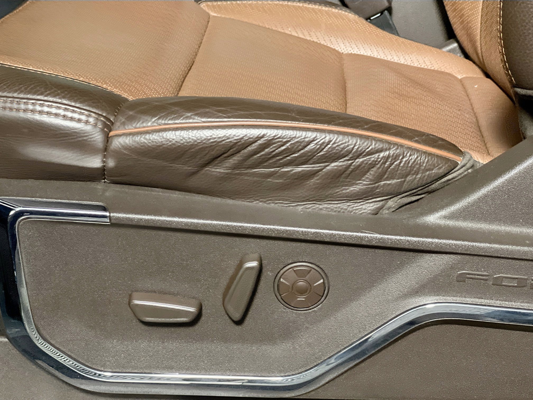 Used 2024 Ford F350 King Ranch w/ Chrome Package image 15