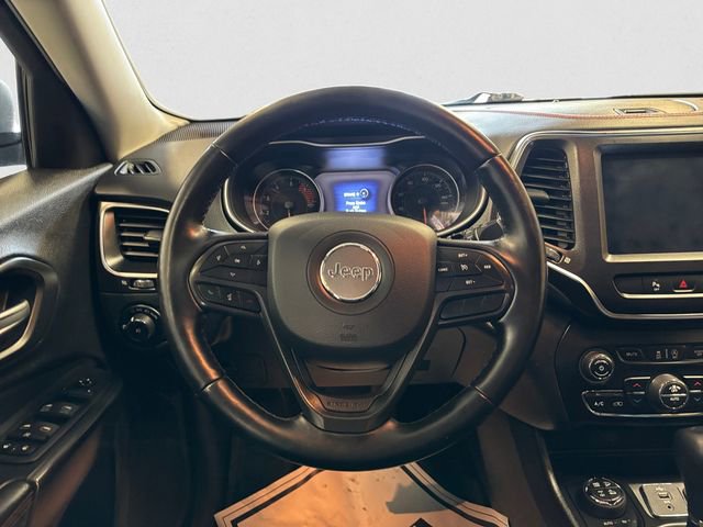 Used 2020 Jeep Cherokee Trailhawk w/ Cold Weather Group image 12