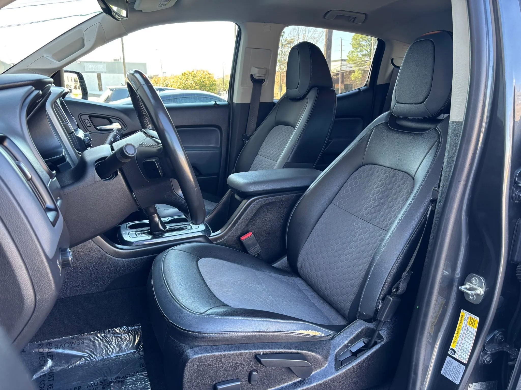 Used 2016 Chevrolet Colorado Z71 image 18