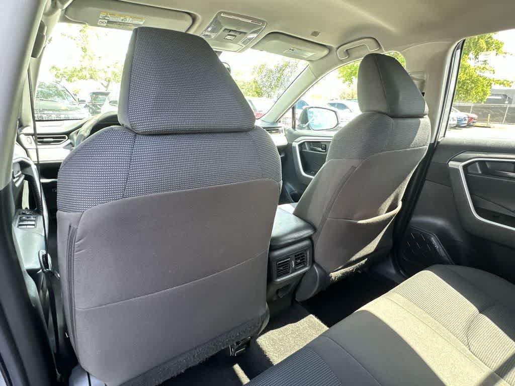 Used 2023 Toyota RAV4 LE AWD/4WD image 22