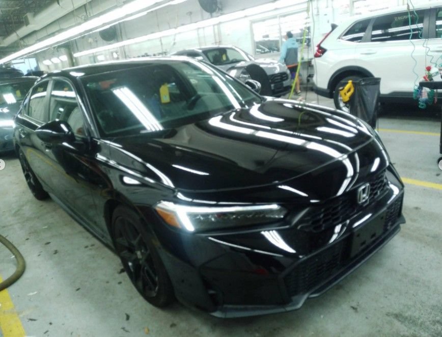 Used 2025 Honda Civic Sport image 3