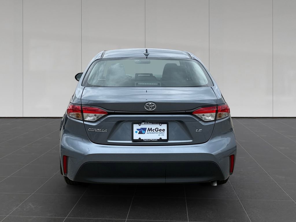 Used 2025 Toyota Corolla LE w/ LE Premium Package image 4