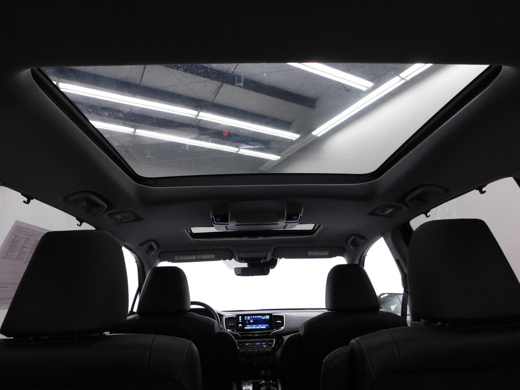 Used 2020 Honda Pilot Elite image 25