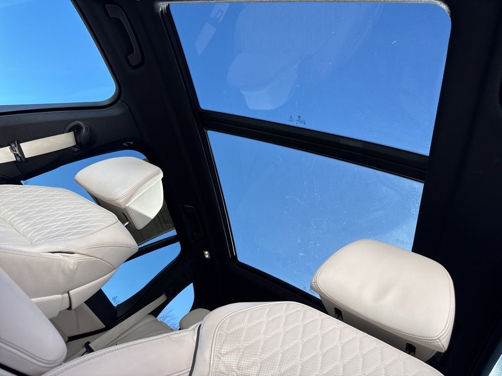 Used 2023 BMW X5 M50i image 45