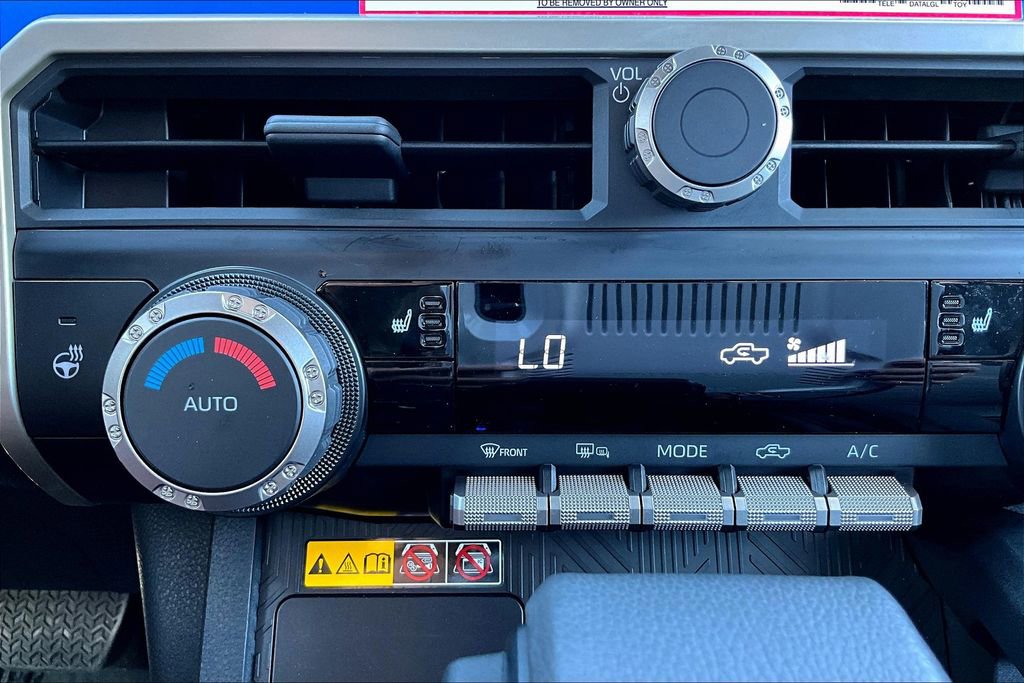 Used 2024 Toyota Tacoma TRD Off-Road image 24