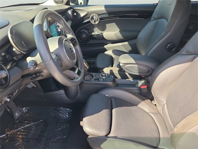 Used 2024 MINI Cooper SE image 17