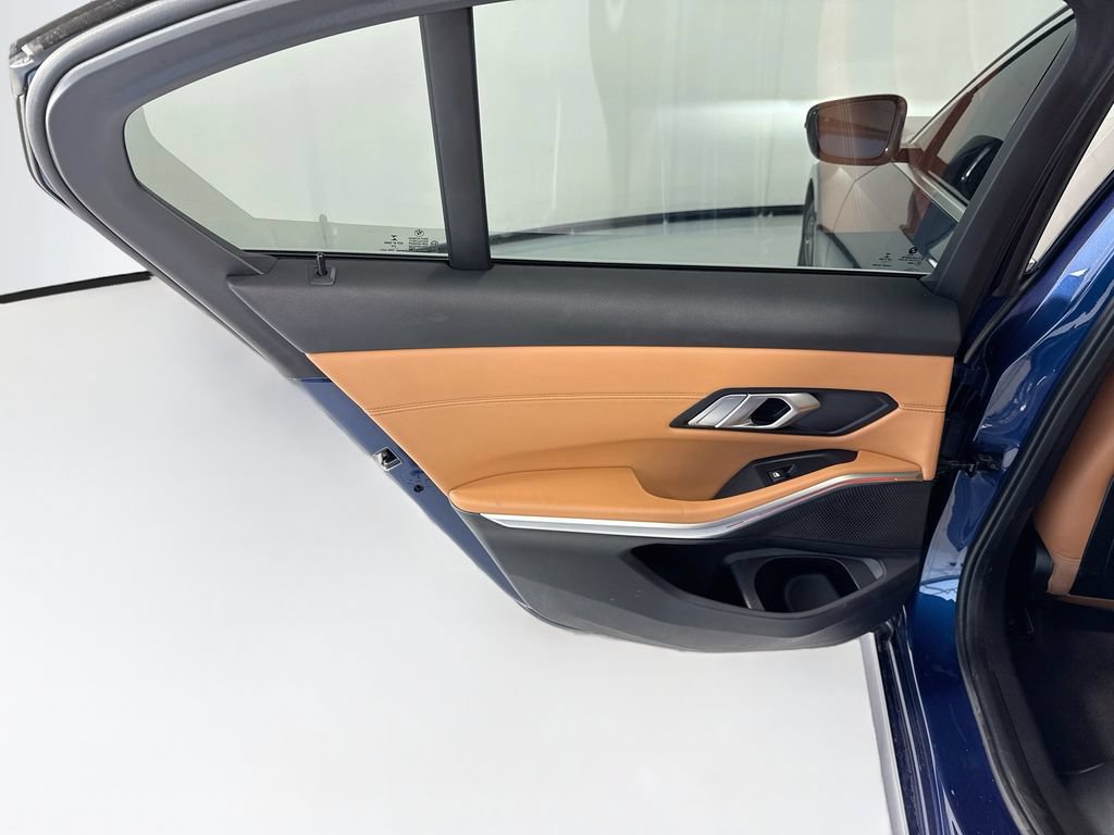 Used 2021 BMW 330i Sedan w/ Premium Package RWD image 26