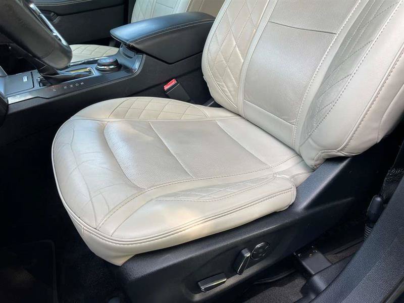 Used 2017 Ford Explorer Platinum AWD/4WD image 11