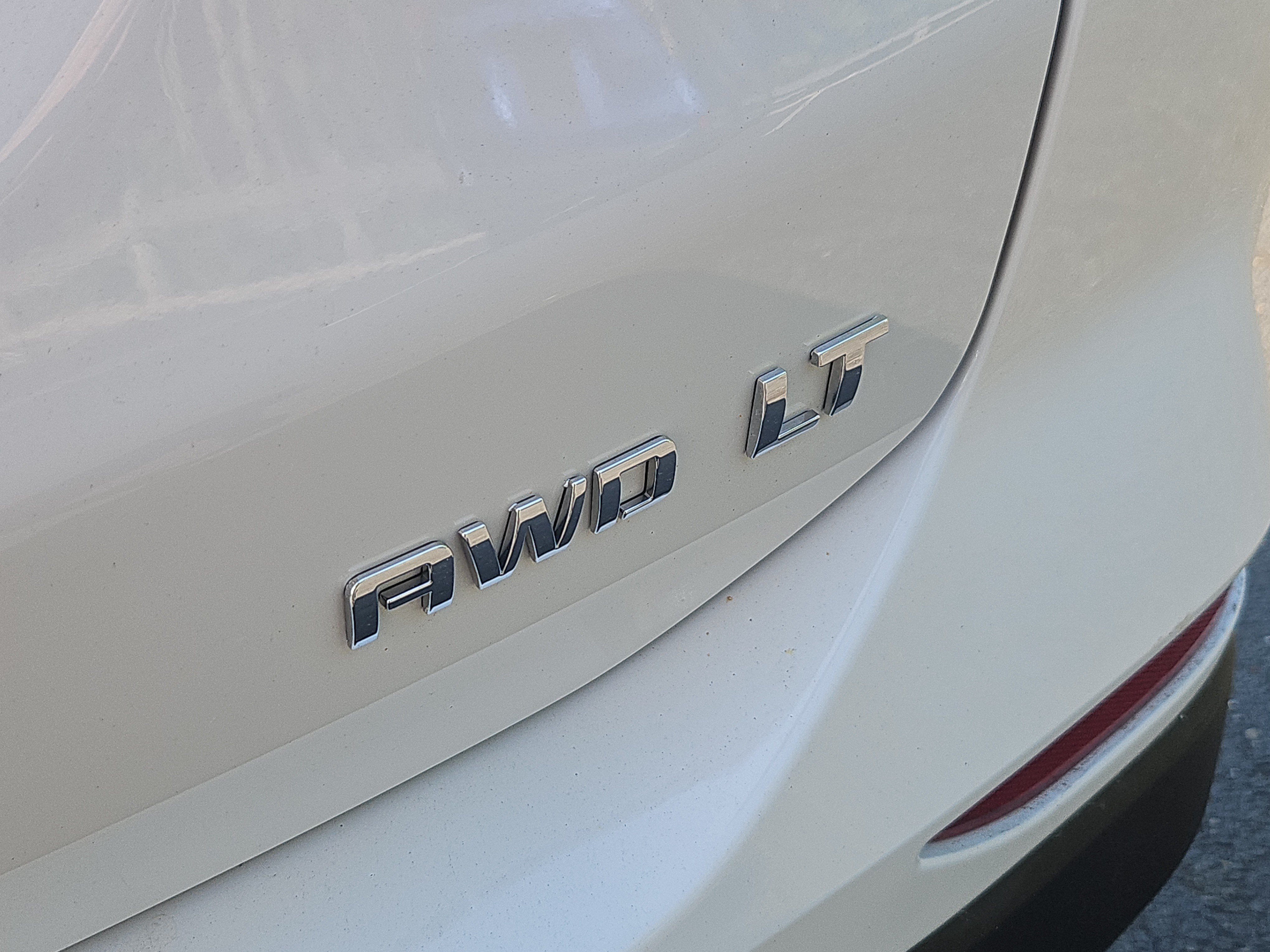 Used 2022 Chevrolet Equinox LT AWD/4WD image 9