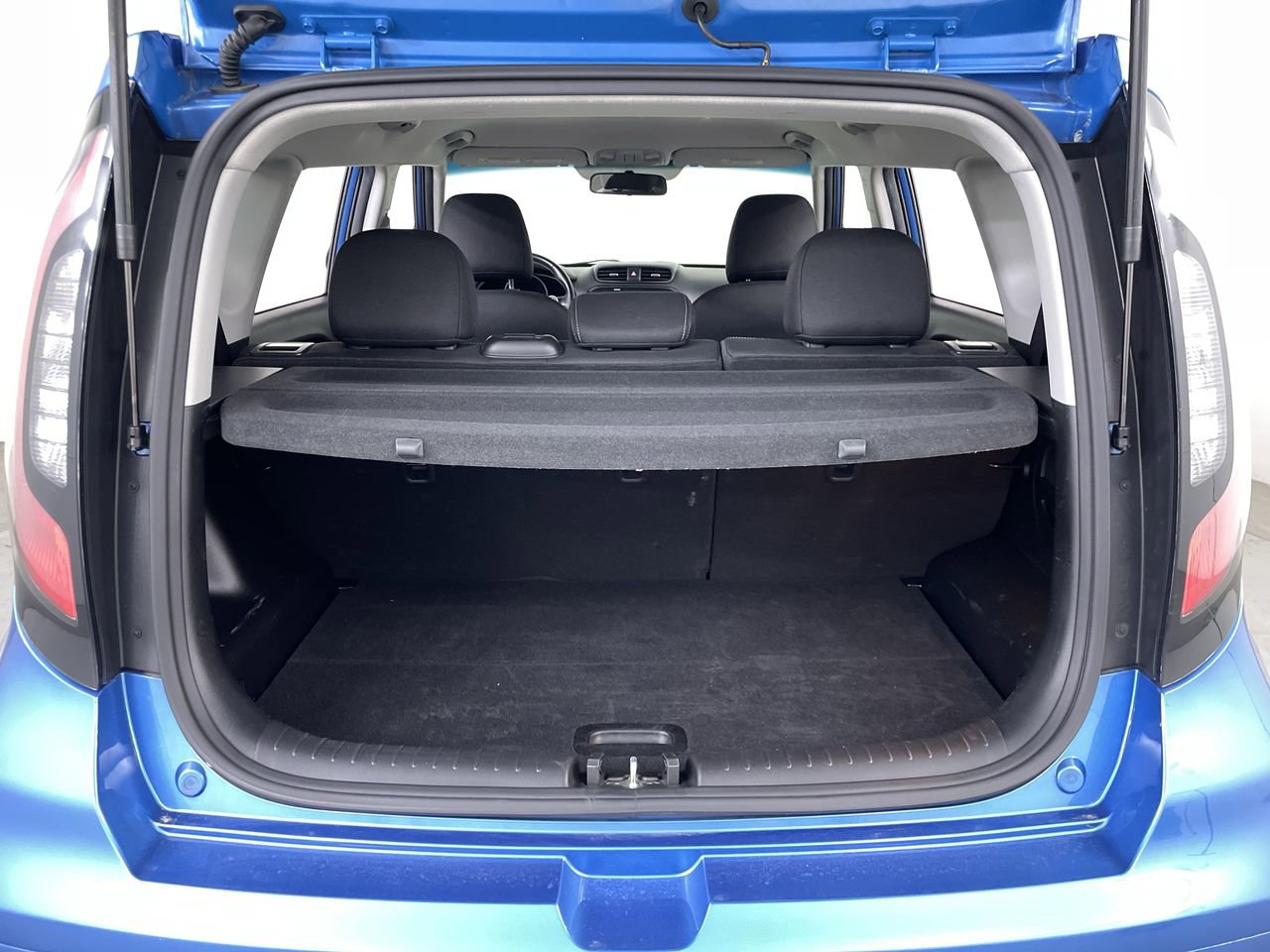 Used 2019 Kia Soul + FWD image 20